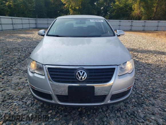 2007 Volkswagen Passat z VIN WVWJK73C67P091953, wystawiony jako Copart lot #71423974 z przebiegiem 73 153 mil mil oraz Czysty tytuł • Clean title. Historia ofert i sprzedaży dostępna na DreamBid. Obrazek 5.