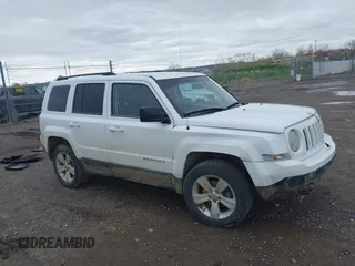 2011 Jeep Patriot Latitude z VIN 1J4NF1GB9BD210264, wystawiony jako IAAI lot #42130658 z przebiegiem 159 946 mil mil oraz . Historia ofert i sprzedaży dostępna na DreamBid. Obrazek 1.