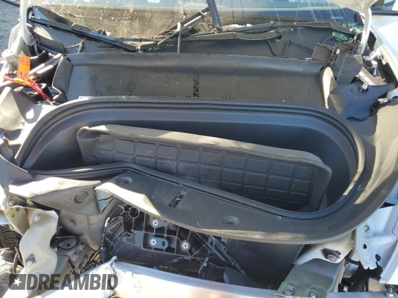 2023 Tesla Model Y Long Range z VIN 7SAYGAEE1PF810888, wystawiony jako Copart lot #88991735 z przebiegiem Nie podano mil oraz Nie do naprawy • Non repairable. Historia ofert i sprzedaży dostępna na DreamBid. Obrazek 14.