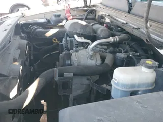 2008 GMC Sierra 1500 Work Truck z VIN 1GTEC14X48Z197093, wystawiony jako IAAI lot #41413657 z przebiegiem 67 819 mil mil oraz . Historia ofert i sprzedaży dostępna na DreamBid. Obrazek 21.