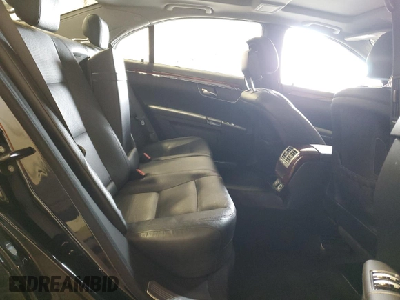 2010 Mercedes-Benz S 400 with VIN WDDNG9FB9AA353451, listed as a Copart auction lot 46080105 with 117,499 mi miles and Salvage Title. Bid and sale history available at DreamBid. Image 10.