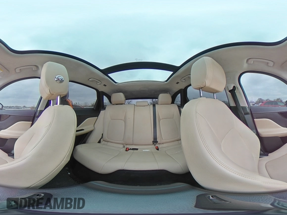 2019 Jaguar F-Pace 25t Premium with VIN SADCJ2GX2KA367489, listed as a Copart auction lot 51836315 with 124,524 mi miles and Salvage title. Bid and sale history available at DreamBid. Image 14.
