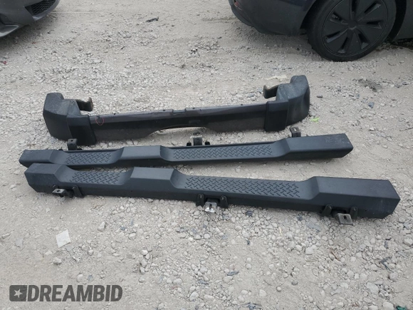 2017 Jeep Wrangler Unlimited Sahara с VIN 1C4BJWEG5HL543868, выставлен на аукционе Copart как лот 55206845 с пробегом 84 993 миль миль и Списание • Salvage title. История ставок и продаж доступна на DreamBid. Изображение 12.