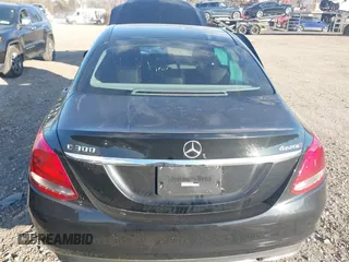 2015 Mercedes-Benz C-Class C 300 Luxury with VIN 55SWF4KB1FU063728, listed as a IAAI auction lot 41280726 with 27,010 mi miles. Bid and sale history available at carsss.com. Image 16.