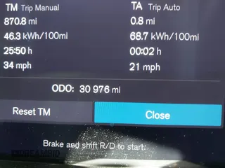 2022 Volvo C40 Recharge Pure Electric Ultimate with VIN YV4ED3GB8N2000405, listed as a IAAI auction lot 41347502 with 30,976 mi miles. Bid and sale history available at carsss.com. Image 15.