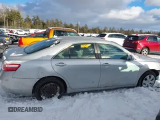 2007 Toyota Camry CE z VIN 4T1BE46K97U048329, wystawiony jako IAAI lot #41548552 z przebiegiem 126 825 mil mil oraz . Historia ofert i sprzedaży dostępna na DreamBid. Obrazek 14.
