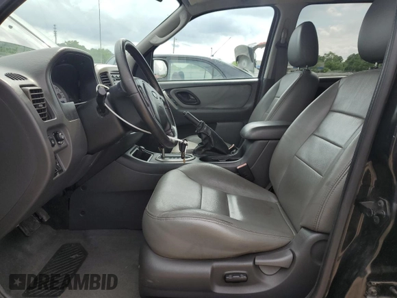 2005 Ford Escape XLT with VIN 1FMYU03165KA32552, listed as a Copart auction lot 59885535 with 179,442 mi miles and Non repairable. Bid and sale history available at DreamBid. Image 7.