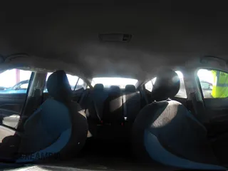 2024 Nissan Versa SV z VIN 3N1CN8EV1RL877648, wystawiony jako IAAI lot #42211446 z przebiegiem 13 477 mil mil oraz . Historia ofert i sprzedaży dostępna na DreamBid. Obrazek 19.