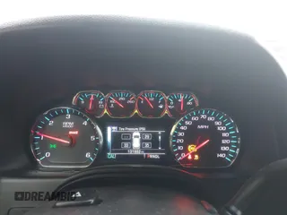 2019 Chevrolet Suburban LT z VIN 1GNSKHKC8KR332167, wystawiony jako IAAI lot #42256453 z przebiegiem 131 882 mil mil oraz . Historia ofert i sprzedaży dostępna na DreamBid. Obrazek 7.
