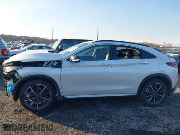2023 Infiniti QX55 Luxe z VIN 3PCAJ5JR4PF122349, wystawiony jako IAAI lot #40942246 z przebiegiem 12 604 mil mil oraz . Historia ofert i sprzedaży dostępna na DreamBid. Obrazek 15.