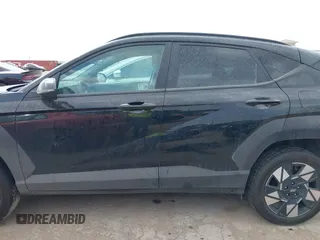 2025 Hyundai Kona SEL with VIN KM8HBCAB3SU204782, listed as a IAAI auction lot 42180938 with 17,920 mi miles and . Bid and sale history available at carsss.com. Image 15.