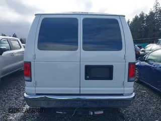 2010 Ford Econoline Passenger XL z VIN 1FBNE3BL9ADA74175, wystawiony jako IAAI lot #41456212 z przebiegiem 125 449 mil mil oraz . Historia ofert i sprzedaży dostępna na DreamBid. Obrazek 16.
