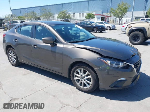 2014 Mazda 3 i Touring z VIN JM1BM1V75E1113050, wystawiony jako IAAI lot #42374782 z przebiegiem 94 571 mil mil oraz . Historia ofert i sprzedaży dostępna na DreamBid. Obrazek 1.