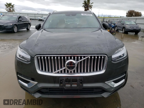 2021 Volvo XC90 Inscription Expression with VIN YV4BR0CL2M1729599, listed as a Copart auction lot 44740533 with 0 mi miles. Bid and sale history available at carsss.com. Image 5.