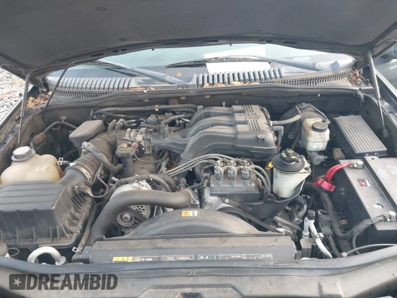2005 Ford Explorer XLS with VIN 1FMZU62K75UA30945, listed as a IAAI auction lot 41772727 with 57,729 mi miles and . Bid and sale history available at DreamBid. Image 10.