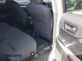2015 Toyota Highlander LE z VIN 5TDBKRFH6FS094959, wystawiony jako IAAI lot #42335431 z przebiegiem 110 778 mil mil oraz . Historia ofert i sprzedaży dostępna na DreamBid. Obrazek 8.
