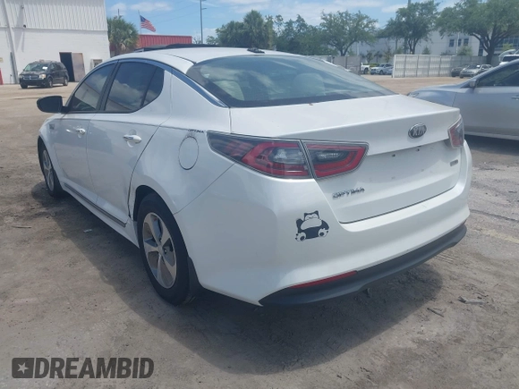 2014 Kia Optima Hybrid LX with VIN KNAGM4AD7E5075376, listed as a IAAI auction lot 42179468 with 131,920 mi miles. Bid and sale history available at carsss.com. Image 3.