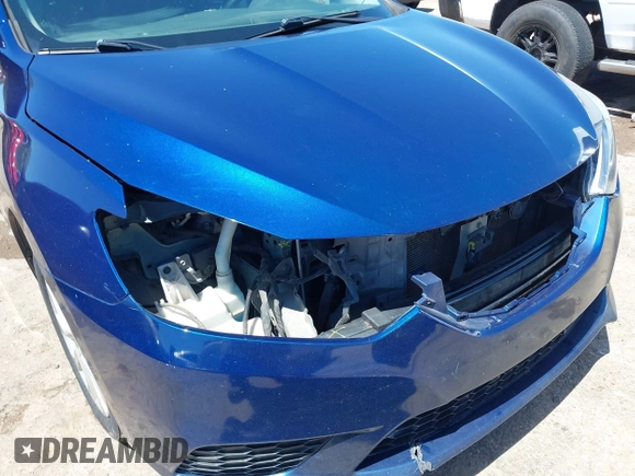 2018 Nissan Sentra SV z VIN 3N1AB7APXJY266879, wystawiony jako IAAI lot #42106571 z przebiegiem 140 050 mil mil oraz . Historia ofert i sprzedaży dostępna na DreamBid. Obrazek 6.