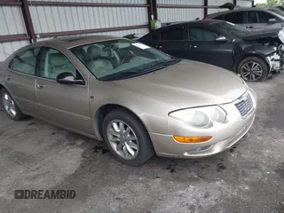 2004 Chrysler 300M M z VIN 2C3HE66G64H685168, wystawiony jako IAAI lot #42323711 z przebiegiem 111 527 mil mil oraz . Historia ofert i sprzedaży dostępna na DreamBid. Obrazek 1.