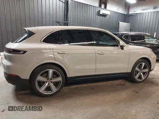 2024 Porsche Cayenne z VIN WP1AA2AY5RDA01585, wystawiony jako IAAI lot #41908153 z przebiegiem 15 559 mil mil oraz . Historia ofert i sprzedaży dostępna na DreamBid. Obrazek 13.