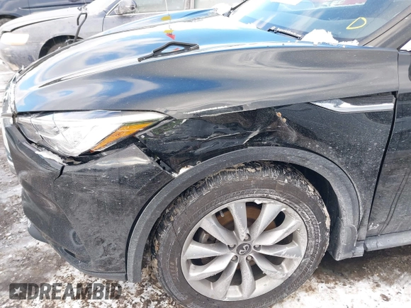 2021 Infiniti QX50 Luxe z VIN 3PCAJ5BBXMF110042, wystawiony jako IAAI lot #41358126 z przebiegiem 40 934 mil mil oraz . Historia ofert i sprzedaży dostępna na DreamBid. Obrazek 17.