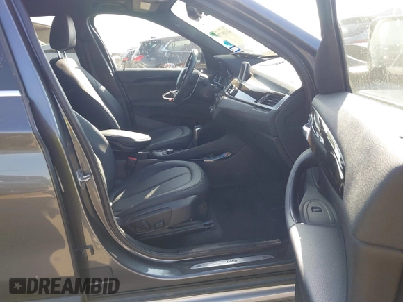 2016 BMW X1 xDrive28i with VIN WBXHT3Z35G4A49941, listed as a IAAI auction lot 41789774 with 111,661 mi miles and . Bid and sale history available at DreamBid. Image 5.