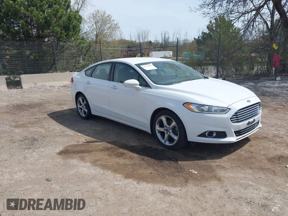 2015 Ford Fusion SE with VIN 3FA6P0H92FR283878, listed as a IAAI auction lot 42158896 with 194,396 mi miles. Bid and sale history available at carsss.com. Image 1.