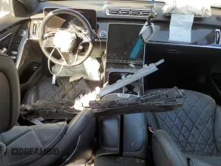 2021 Mercedes-Benz S 580 z VIN W1K6G7GB8MA037874, wystawiony jako Copart lot #43447245 z przebiegiem Nie podano mil oraz Szkoda całkowita • Salvage title. Historia ofert i sprzedaży dostępna na DreamBid. Obrazek 8.