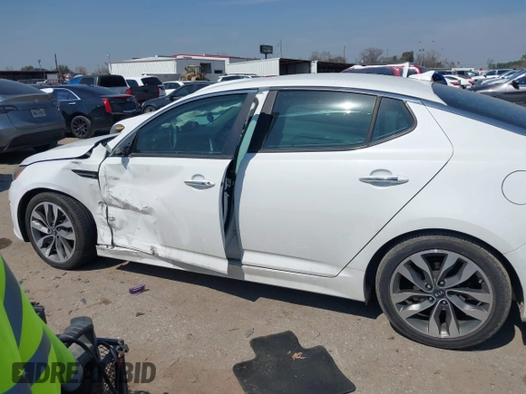 2015 Kia Optima SX with VIN 5XXGR4A73FG487452, listed as a IAAI auction lot 41701755 with 131,922 mi miles and . Bid and sale history available at carsss.com. Image 13.