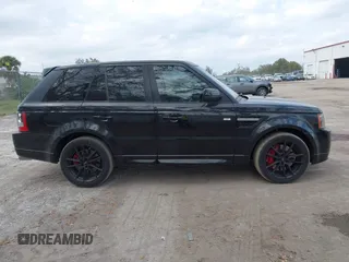 2013 Land Rover Range Rover Sport SC with VIN SALSH2E48DA802796, listed as a IAAI auction lot 41613187 with 104,024 mi miles. Bid and sale history available at carsss.com. Image 13.