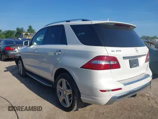 2015 Mercedes-Benz M 350 with VIN 4JGDA5HB4FA577677, listed as a IAAI auction lot 42518630 with 237,779 mi miles and . Bid and sale history available at DreamBid. Image 3.