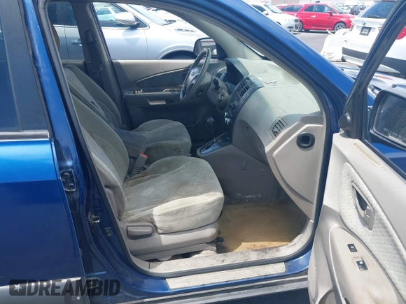 2005 Hyundai Tucson GLS with VIN KM8JN12D45U132721, listed as a IAAI auction lot 42213518 with 153,491 mi miles. Bid and sale history available at carsss.com. Image 5.