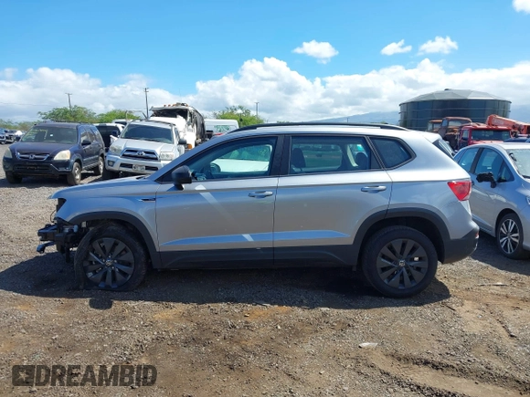 2024 Volkswagen Taos S с VIN 3VV5X7B23RM062187, выставлен на аукционе IAAI как лот 41681986 с пробегом 9 170 миль миль и . История ставок и продаж доступна на DreamBid. Изображение 14.