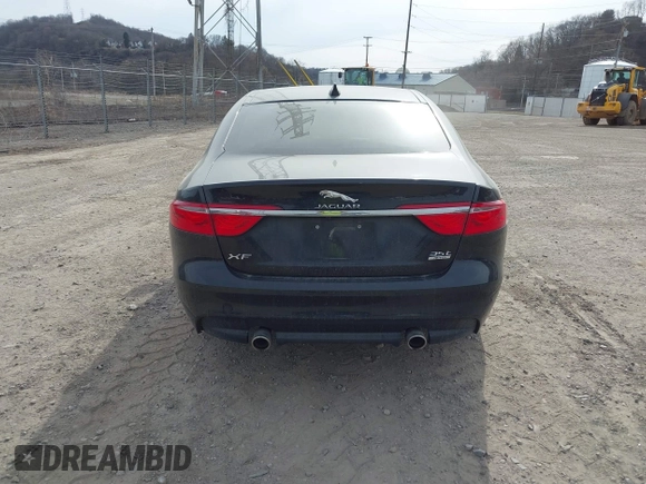 2017 Jaguar XF 35t Premium with VIN SAJBJ4BV4HCY32538, listed as a IAAI auction lot 41849505 with 109,290 mi miles. Bid and sale history available at carsss.com. Image 16.