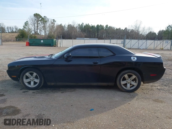 2013 Dodge Challenger SXT z VIN 2C3CDYAG0DH511323, wystawiony jako IAAI lot #41369796 z przebiegiem Nie podano mil oraz . Historia ofert i sprzedaży dostępna na DreamBid. Obrazek 14.