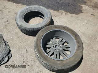 2018 Chevrolet Suburban LT с VIN 1GNSCHKC2JR346108, выставлен на аукционе Copart как лот 55142785 с пробегом 150 857 миль миль и Списание • Salvage title. История ставок и продаж доступна на DreamBid. Изображение 13.