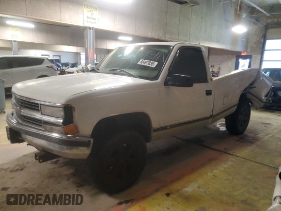 1998 Chevrolet Silverado 1500 with VIN 1GCEK14R7WZ176742, listed as a Copart auction lot 88497035 with 224,223 mi miles and Salvage Title. Bid and sale history available at DreamBid. Image 1.