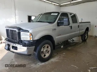 2005 Ford F-350 XL z VIN 1FTWW31P15EA58554, wystawiony jako Copart lot #63046575 z przebiegiem 204 295 mil mil oraz Szkoda całkowita • Salvage title. Historia ofert i sprzedaży dostępna na DreamBid. Obrazek 1.