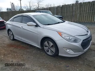 2013 Hyundai Sonata with VIN KMHEC4A4XDA072700, listed as a IAAI auction lot 41495296 with 164,610 mi miles and . Bid and sale history available at carsss.com. Image 1.