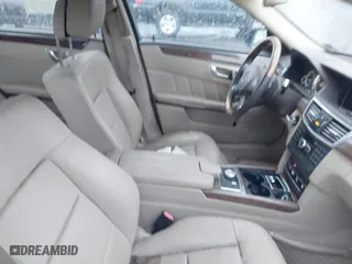 2013 Mercedes-Benz E-Class E 350 Luxury with VIN WDDHF8JB2DA726819, listed as a IAAI auction lot 41545234 with 139,794 mi miles. Bid and sale history available at carsss.com. Image 5.