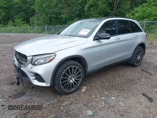 2019 Mercedes-Benz GLC 300 z VIN WDC0G4KB7KV170499, wystawiony jako IAAI lot #42096847 z przebiegiem 81 951 mil mil oraz . Historia ofert i sprzedaży dostępna na DreamBid. Obrazek 18.