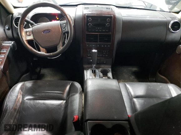 2010 Ford Explorer Limited z VIN 1FMEU7F80AUA98632, wystawiony jako Copart lot #58620705 z przebiegiem 180 675 mil mil oraz Czysty tytuł • Clean title. Historia ofert i sprzedaży dostępna na DreamBid. Obrazek 8.