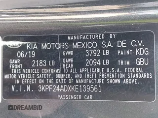 2019 Kia Forte LXS z VIN 3KPF24ADXKE139561, wystawiony jako IAAI lot #42188481 z przebiegiem 119 215 mil mil oraz . Historia ofert i sprzedaży dostępna na DreamBid. Obrazek 9.