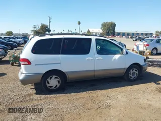 2002 Toyota Sienna LE with VIN 4T3ZF13C62U444564, listed as a IAAI auction lot 41515466 with 284,745 mi miles. Bid and sale history available at carsss.com. Image 14.