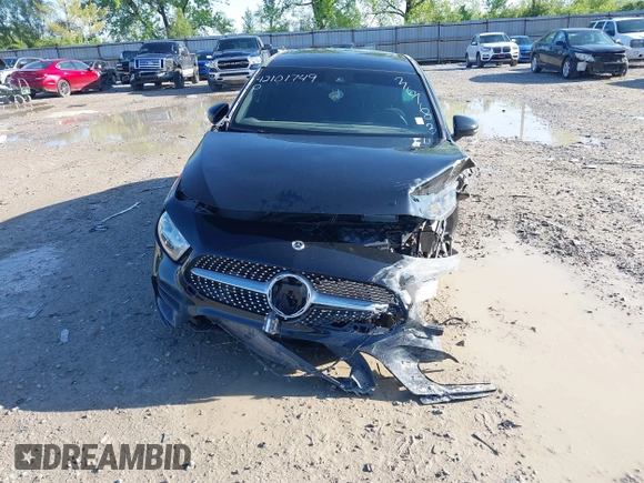 2022 Mercedes-Benz A 220 z VIN W1K3G4FB4NJ367693, wystawiony jako IAAI lot #42101749 z przebiegiem 26 494 mil mil oraz . Historia ofert i sprzedaży dostępna na DreamBid. Obrazek 6.