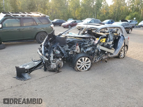 2013 Volkswagen Golf z VIN WVWDA7AJ9DW134006, wystawiony jako Copart lot #71238044 z przebiegiem Nie podano mil oraz Nie do naprawy • Non repairable. Historia ofert i sprzedaży dostępna na DreamBid. Obrazek 1.