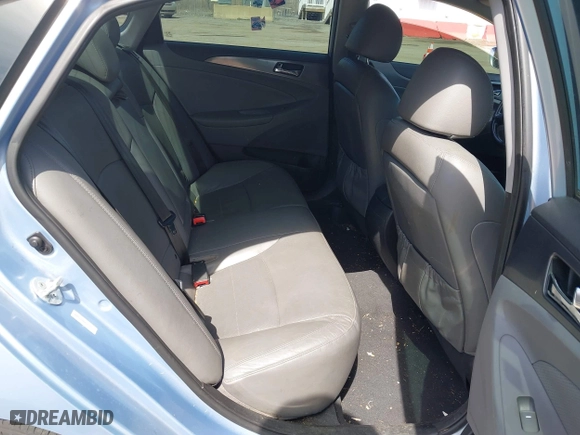 2015 Hyundai Sonata Hybrid Limited with VIN KMHEC4A45FA124754, listed as a IAAI auction lot 41875502 with 138,408 mi miles. Bid and sale history available at carsss.com. Image 8.
