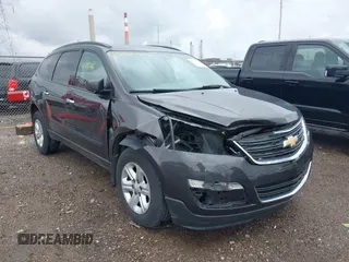 2015 Chevrolet Traverse LS z VIN 1GNKRFKDXFJ107942, wystawiony jako IAAI lot #42111246 z przebiegiem 128 036 mil mil oraz . Historia ofert i sprzedaży dostępna na DreamBid. Obrazek 6.