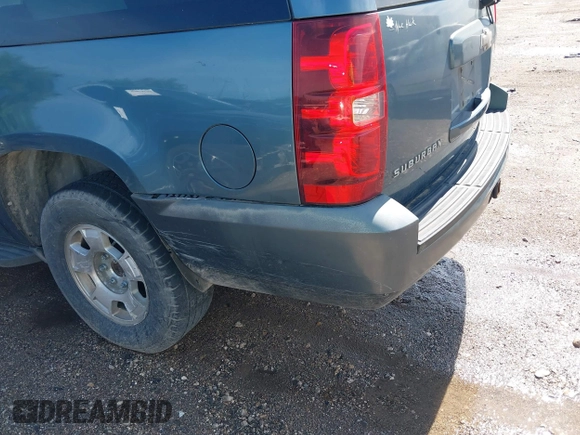 2009 Chevrolet Suburban LS with VIN 1GNFC16079R291885, listed as a IAAI auction lot 42352913 with 191,994 mi miles and . Bid and sale history available at DreamBid. Image 6.
