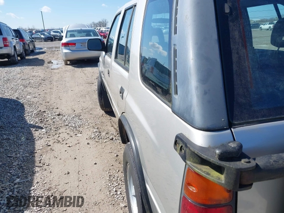 1995 Isuzu Rodeo z VIN 4S2CM58V4S4363500, wystawiony jako IAAI lot #41821801 z przebiegiem 94 480 mil mil oraz . Historia ofert i sprzedaży dostępna na DreamBid. Obrazek 14.